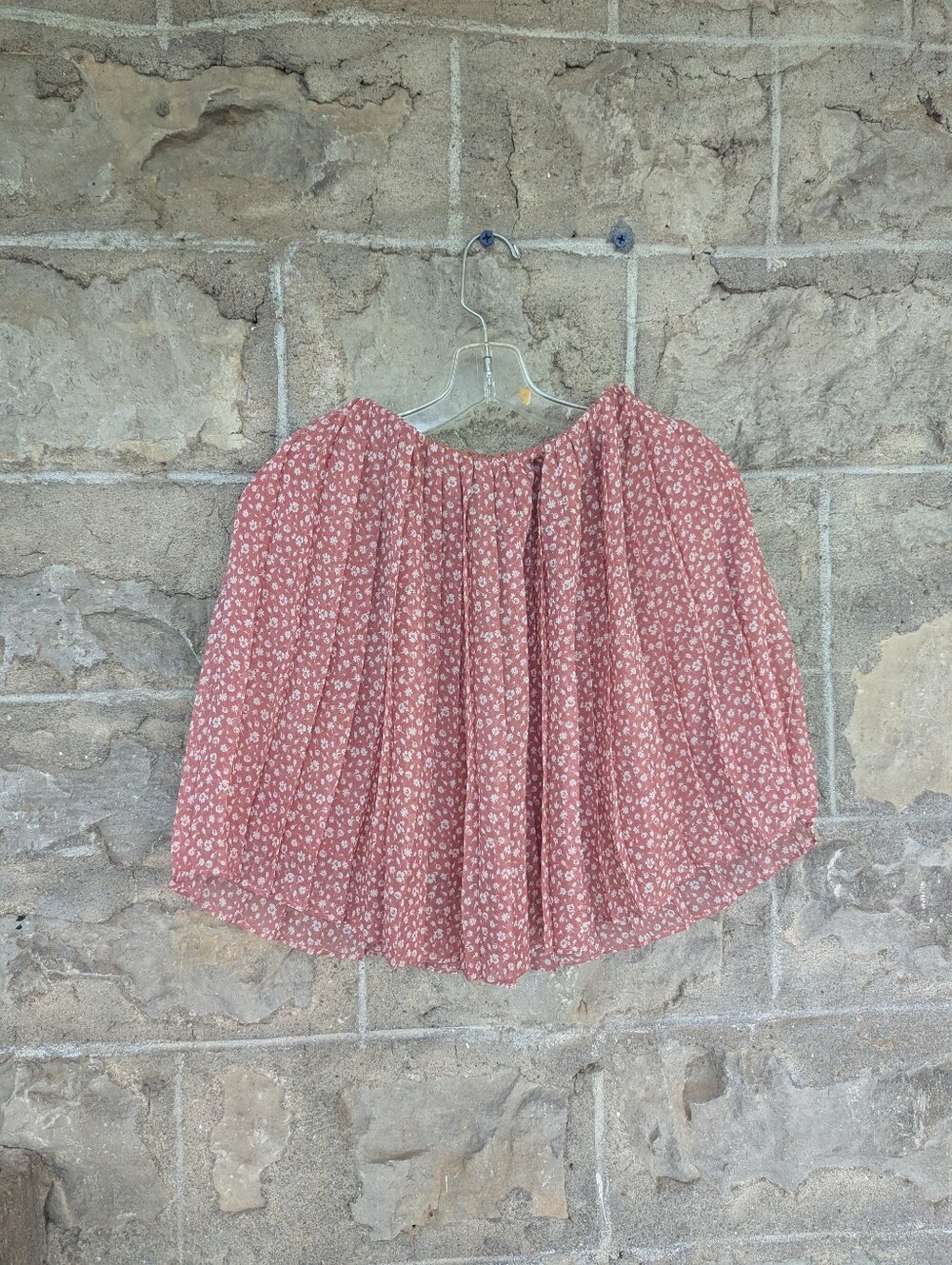 Hollister Ultra High Rise Pleated Floral Midi Skirt in Dusty Rose